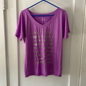 Tek Gear womens lightweight v neck tee